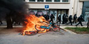 Protest erupted in France/ French pension reform